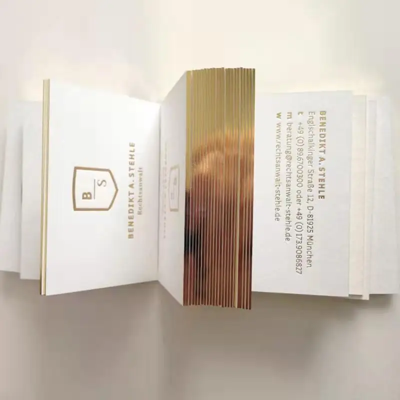 

YANYI, высокое качество, пользовательский роскошный логотип золотой фольги, печать визиток с собственным дизайном.