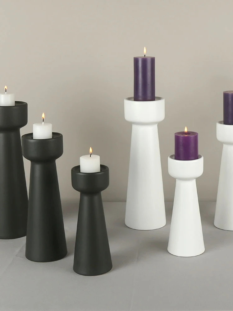 

2pcs European style simple fashion ceramic candle holder ceramic candle holder ceramic craft candle holder ornaments ornaments