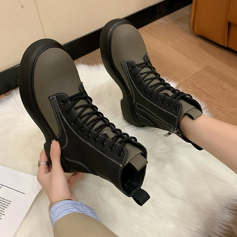 Ladies Fashion Cool Motorcycle Boots Women British Style Warm Ankle Boots 2022 New Women's Thick-soled Martin Boots Botas Mujer