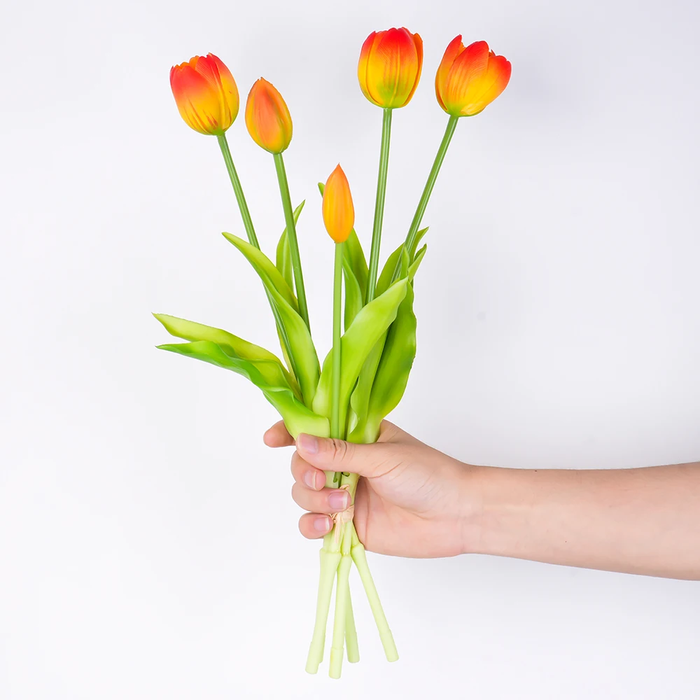 

Силиконовый букет тюльпанов