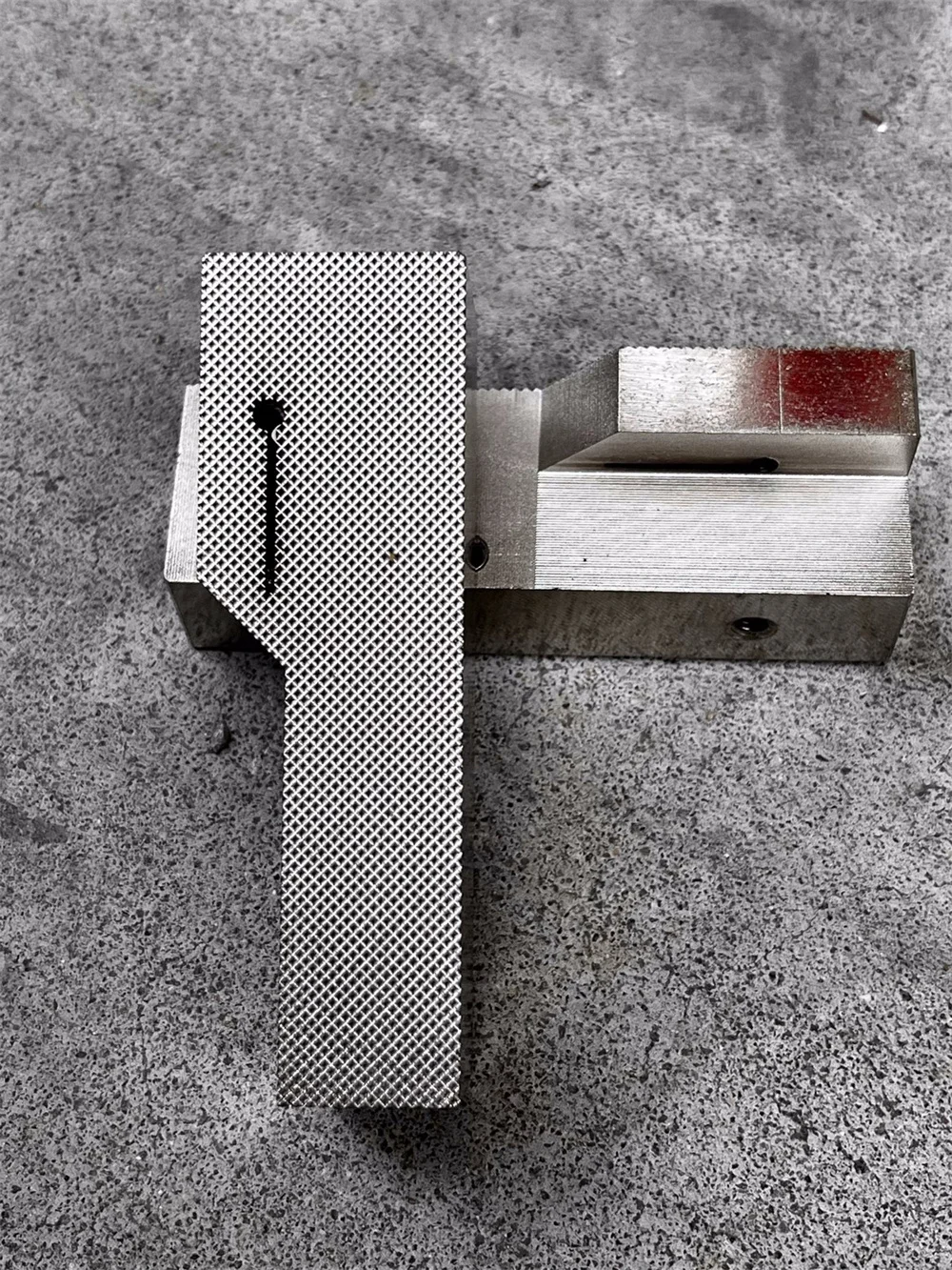 

Изготовленная на заказ автоматическая упаковочная машина, тепловой блок, горячий стальной запечатывающий модуль, полосатый зажим