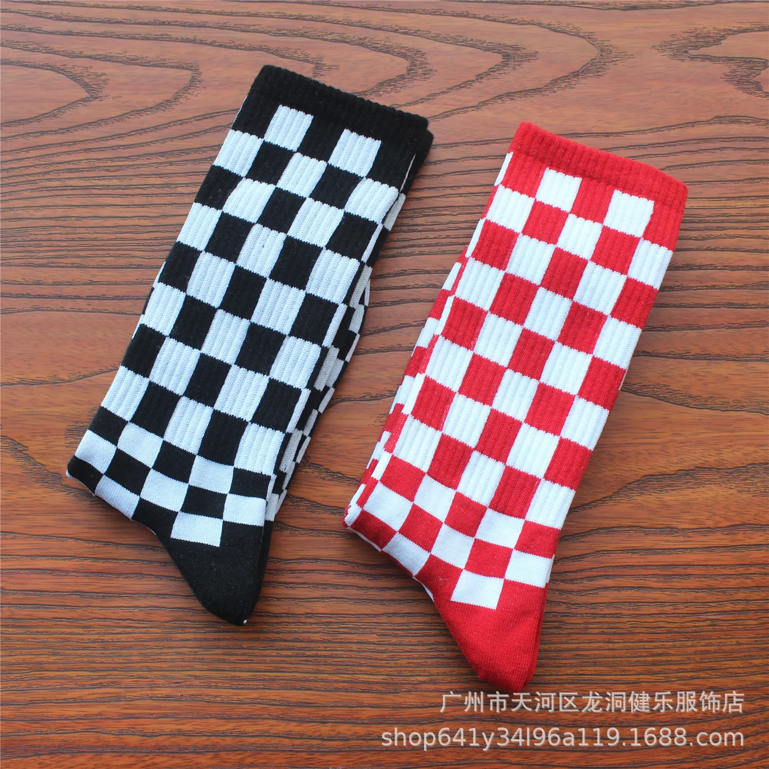 5pairs Plaid Couple Street Skateboard Stripe Trendy Hiphop Skateboard Long Cotton Socks
