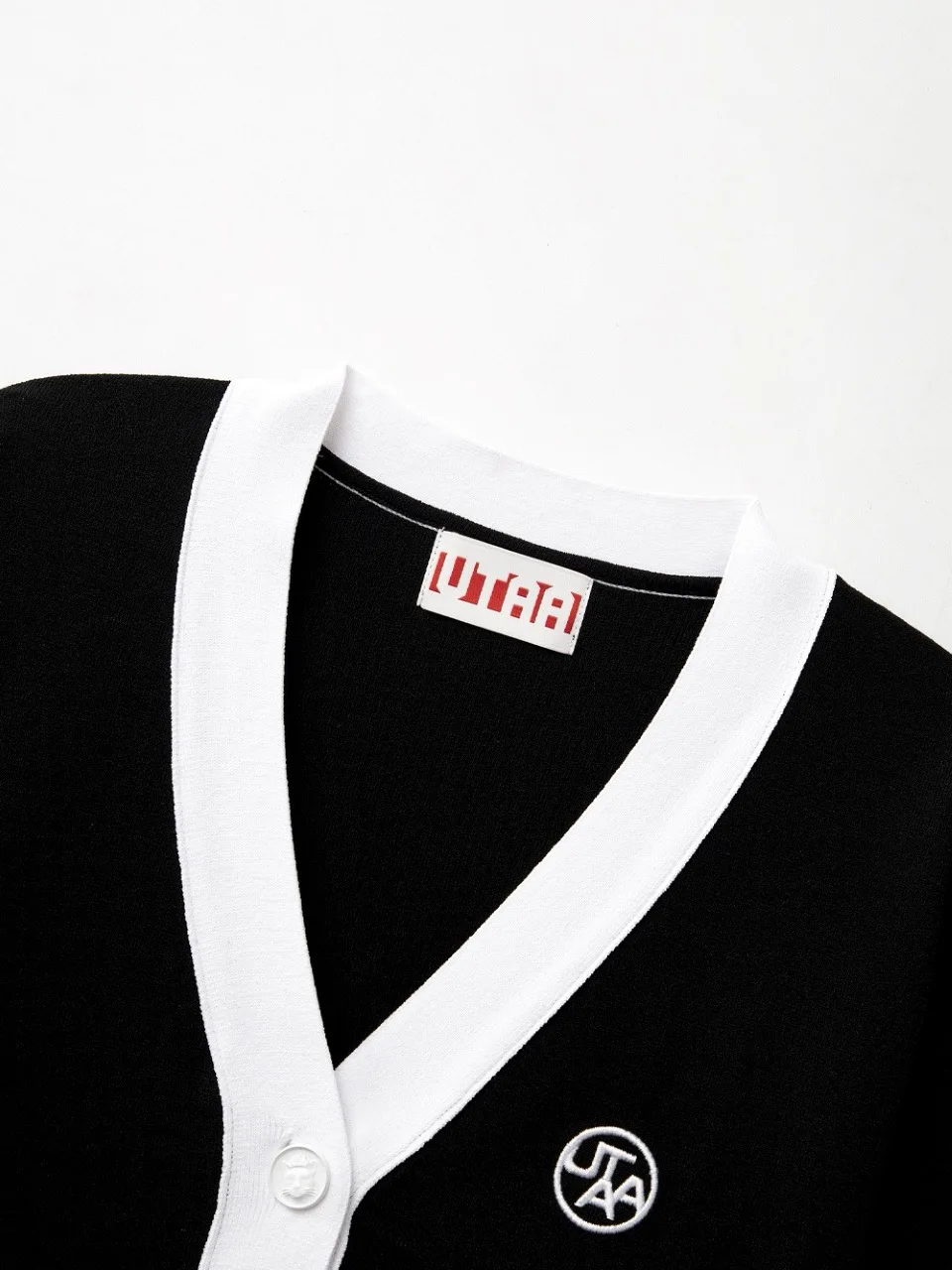 Лето 2024 новая женская куртка для гольфа Utaa холодная вязаная с длинным рукавом