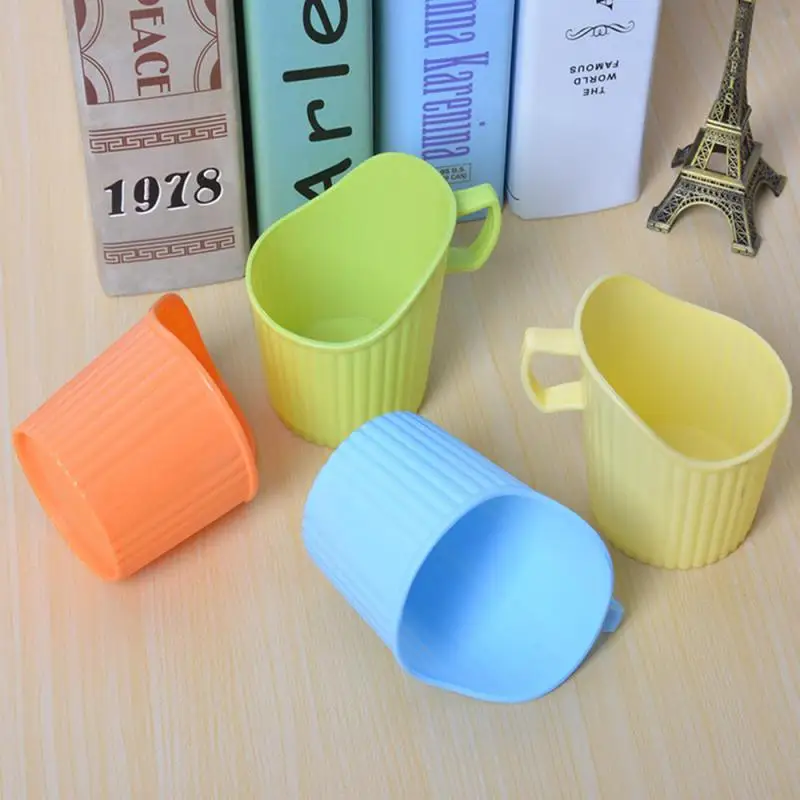 

6Pcs/Set Reusable Thickening Cup Holder Creative Plastic Disposable Cups Holder Anti-scalding Cup Mug Sleeve Random Color