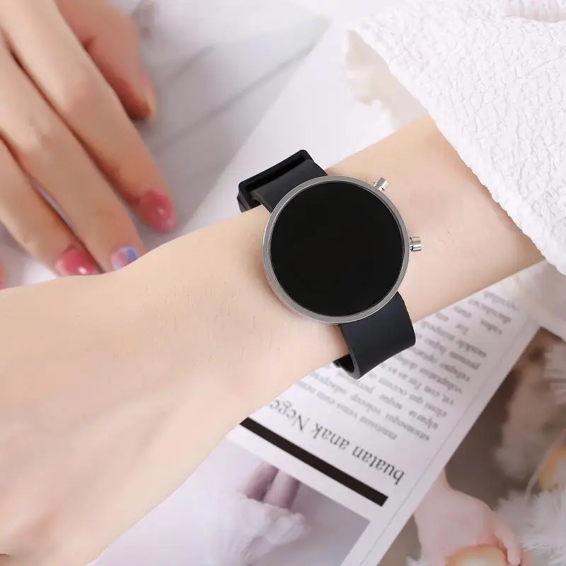 Часы женские цифровые модные повседневные спортивные электронные с простым