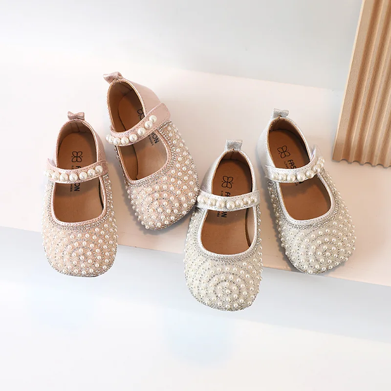 

Демисезонные детские туфли с жемчугом и квадратным носком, из ПУ кожи