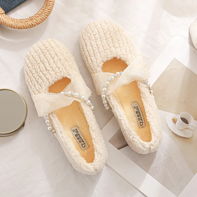 Fashion Lace Pearl Design Plush Shoes Women Winter Outdoor Slip on Plush Shoes New Warm Plush Large Size Cotton Shoes for Women