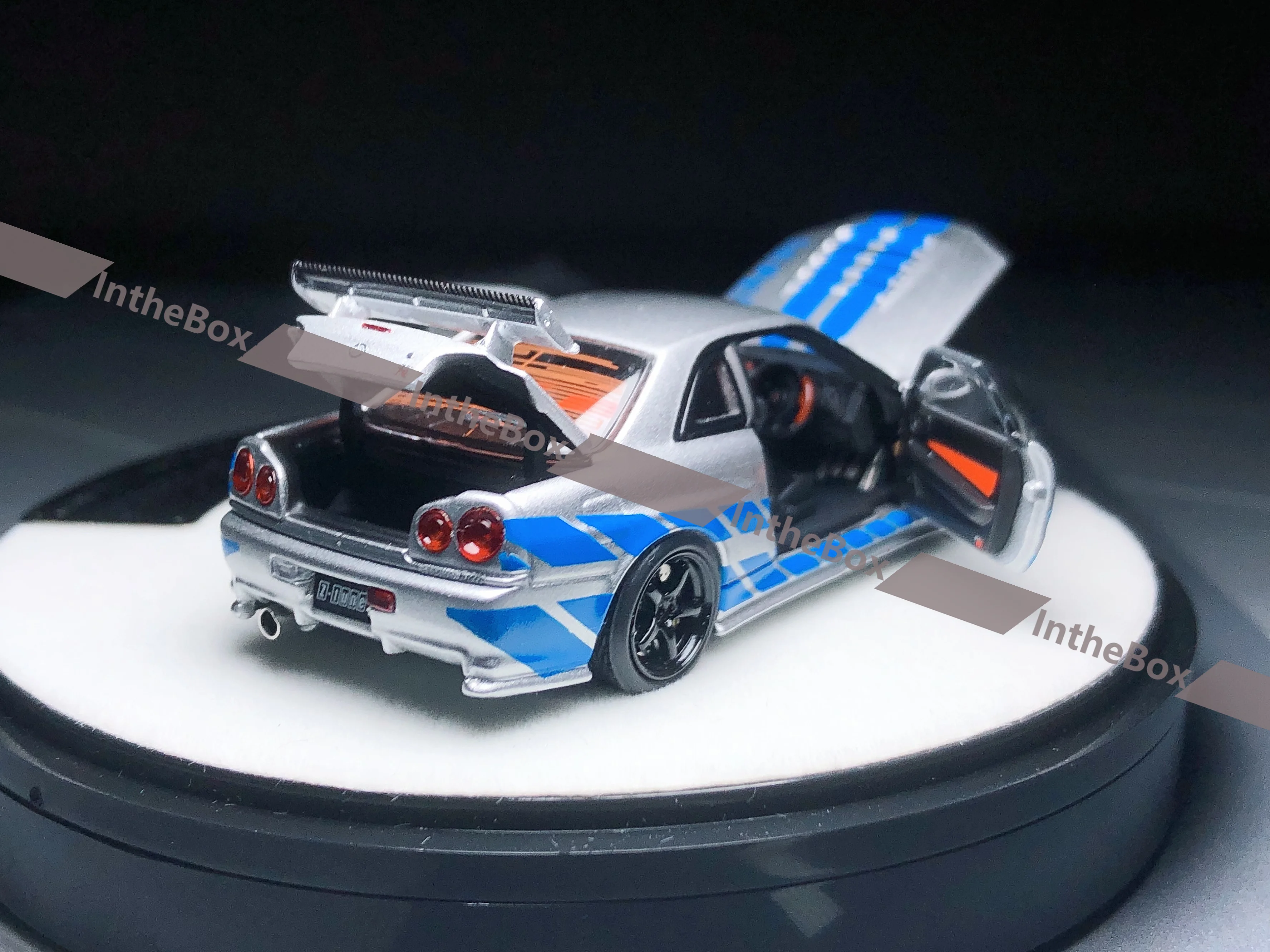 Модель автомобиля PGM ONEMODEL 1/64 GTR R34