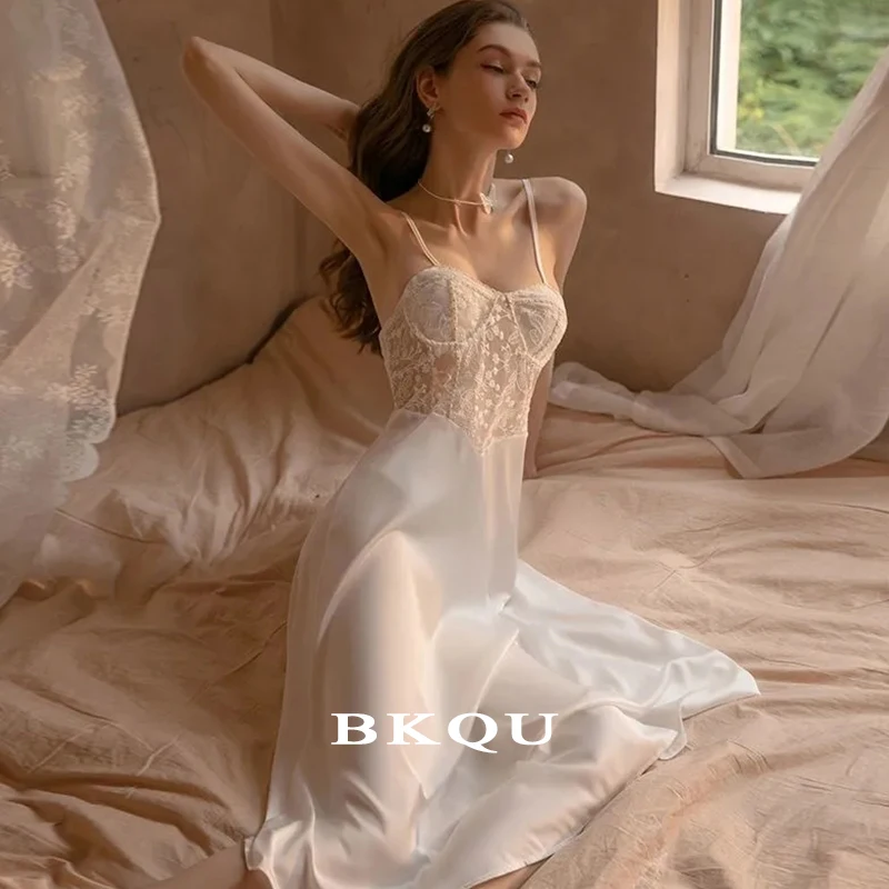 

Элегантная длинная ночная рубашка для женщин, полупрозрачное белое платье на бретелях с открытой спиной, женская одежда для сна, пижамное п...