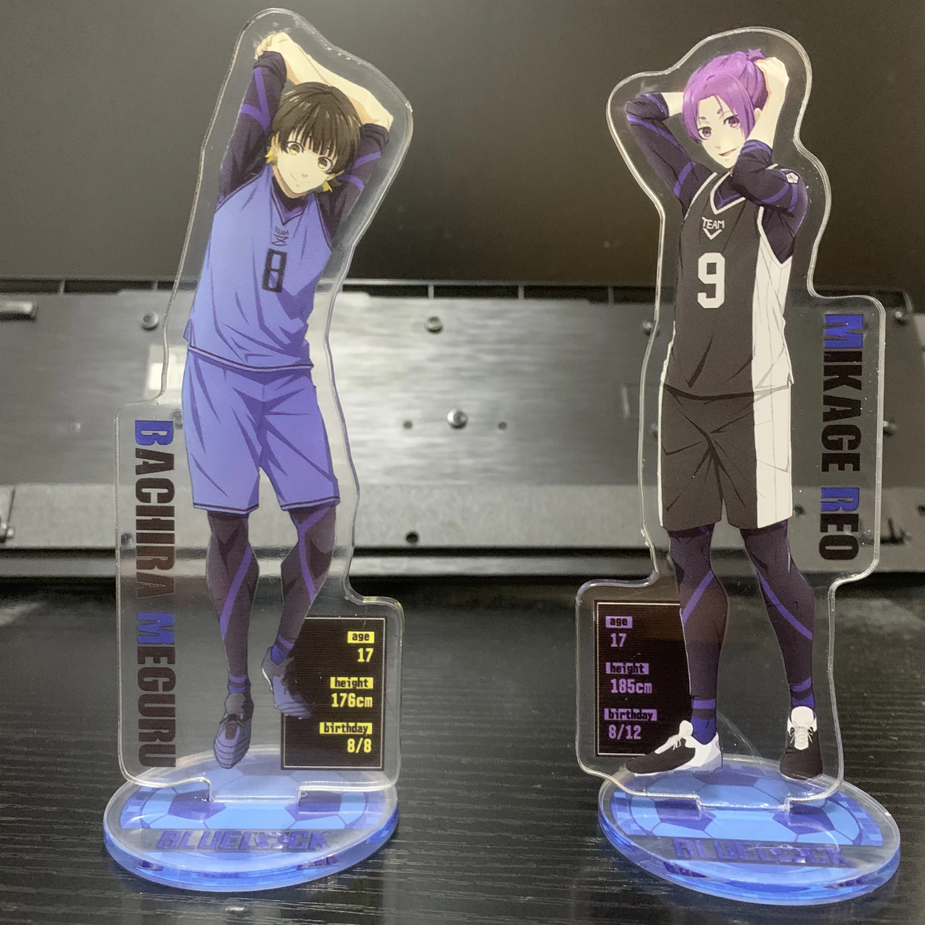 

15CM Anime BLUE LOCK Figures Reo Mikage Chigiri Hyoma Isagi Yoichi Cosplay Acrylic Stand Model Plate Desk Decor Standing Sign