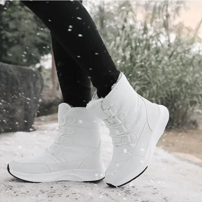 2022 Boots Women New High Quality Microfiber Soft Rubber Womens Designer Boots Short Plush Combat Boots for Women