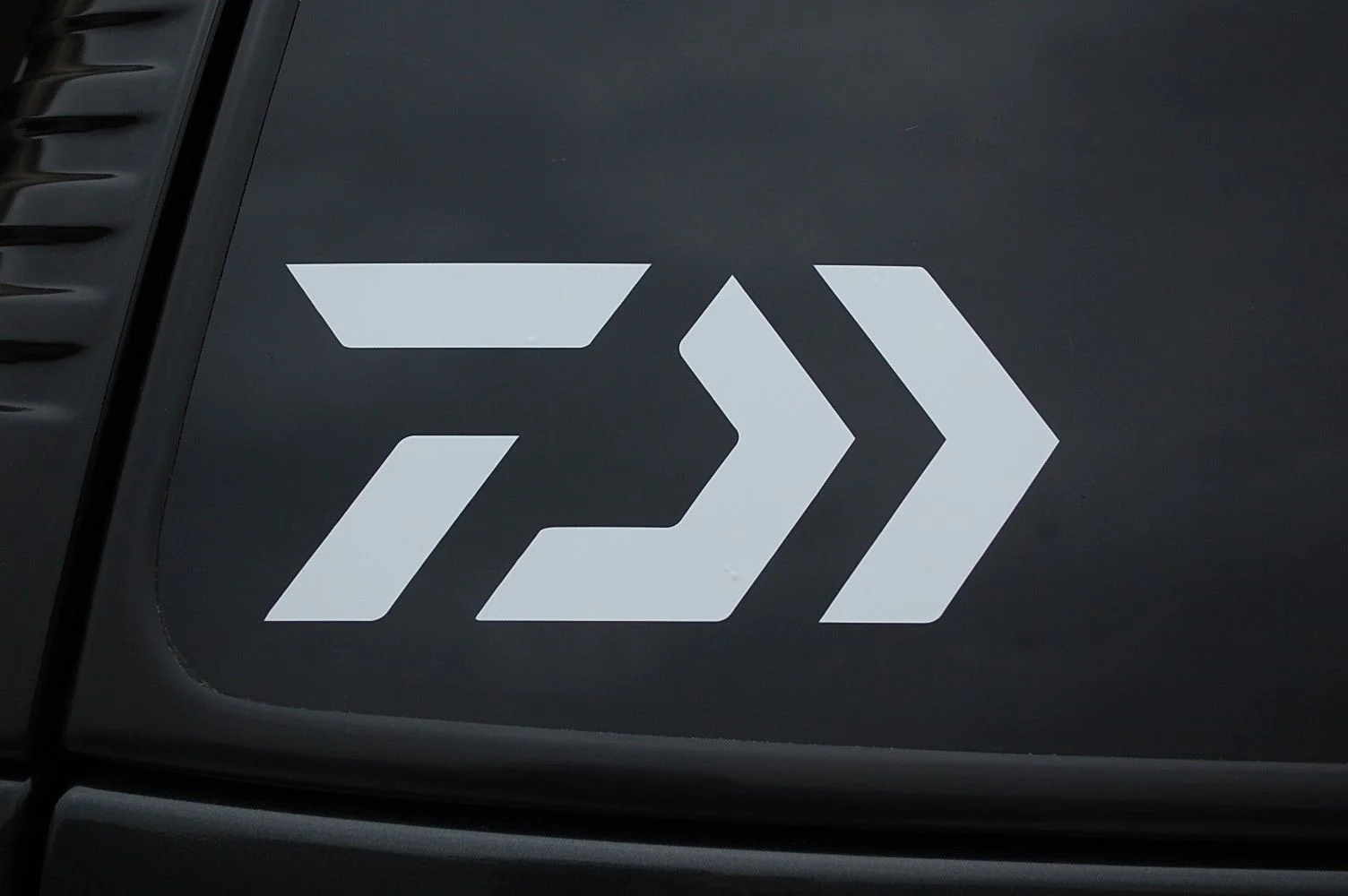 

For Daiwa Sticker Fishing Vinyl Die Cut Decal Rods Reels Fish Boat Truck Window V243 Car Styling