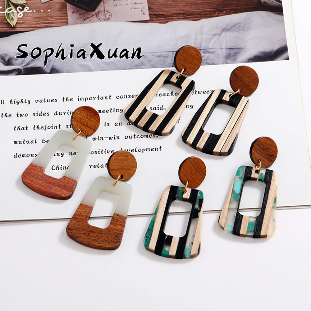 

SophiaXuan New Creative Acrylic Wood Hollow Round Earring Striped Simple Versatile Earing Fashion Earrings for Women Party 2023