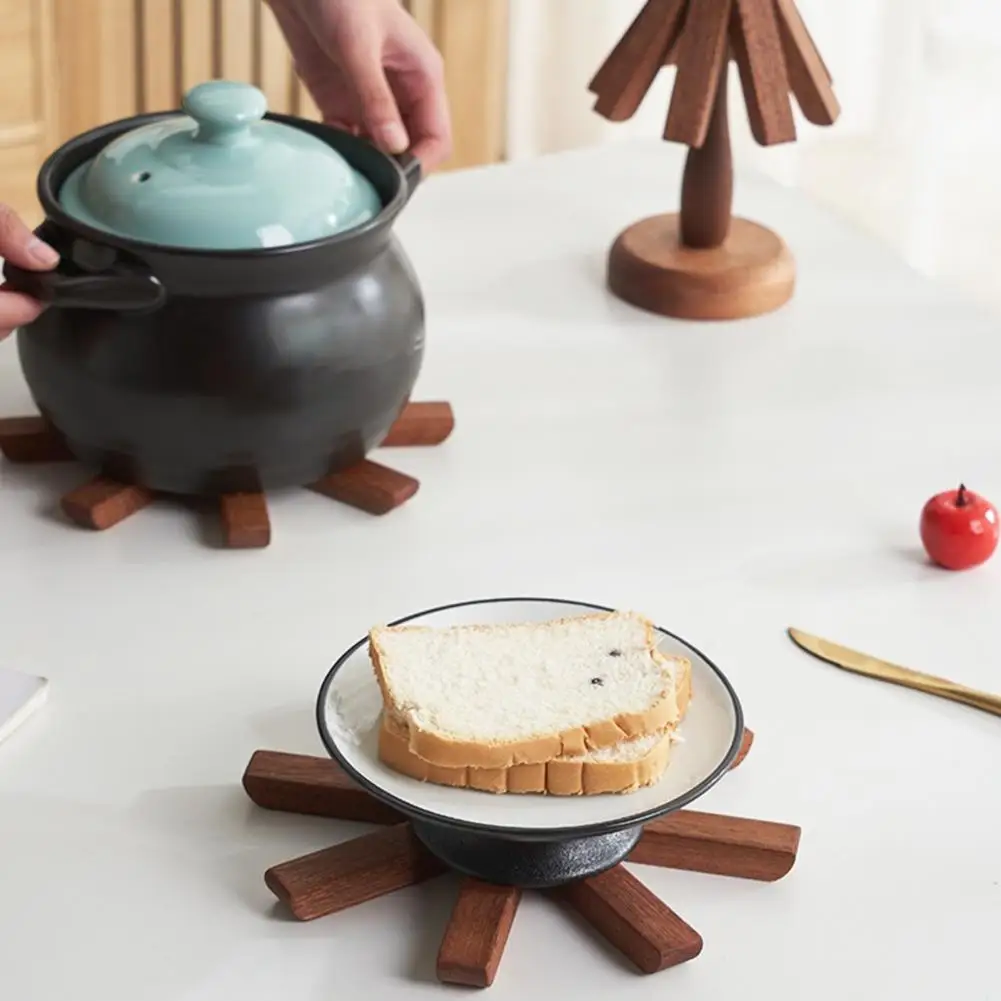 

Handcrafted Wooden Hot Pad Heat Resistant Tree-shaped Insulation Mat Protect Table from Hot Dishes with Wooden Coasters for Pots