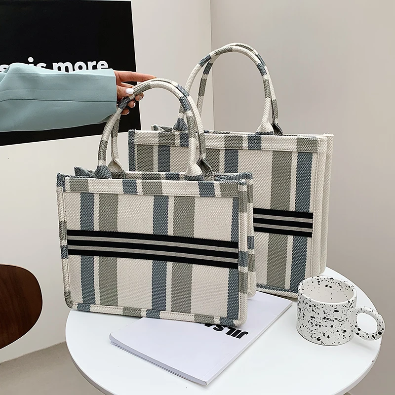 

Plaid Canvas Tote Bag For Women 2022 Luxury Designer Handbag Two Sizes Foldable Large Capacity Shopper Tote Shoulder Bags Female