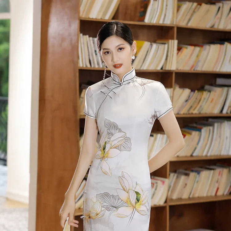 

Длинное черное пикантное китайское платье большого размера 3XL, 4XL, Осеннее атласное Новое приталенное платье Ципао, винтажные вечерние праз...