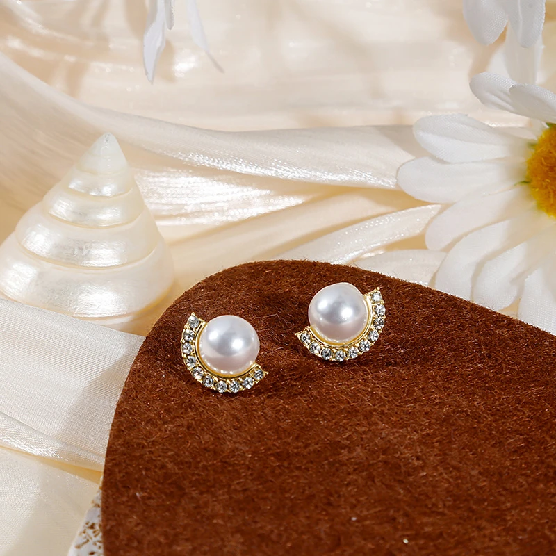 Серьги-гвоздики из жемчуга guangtuo