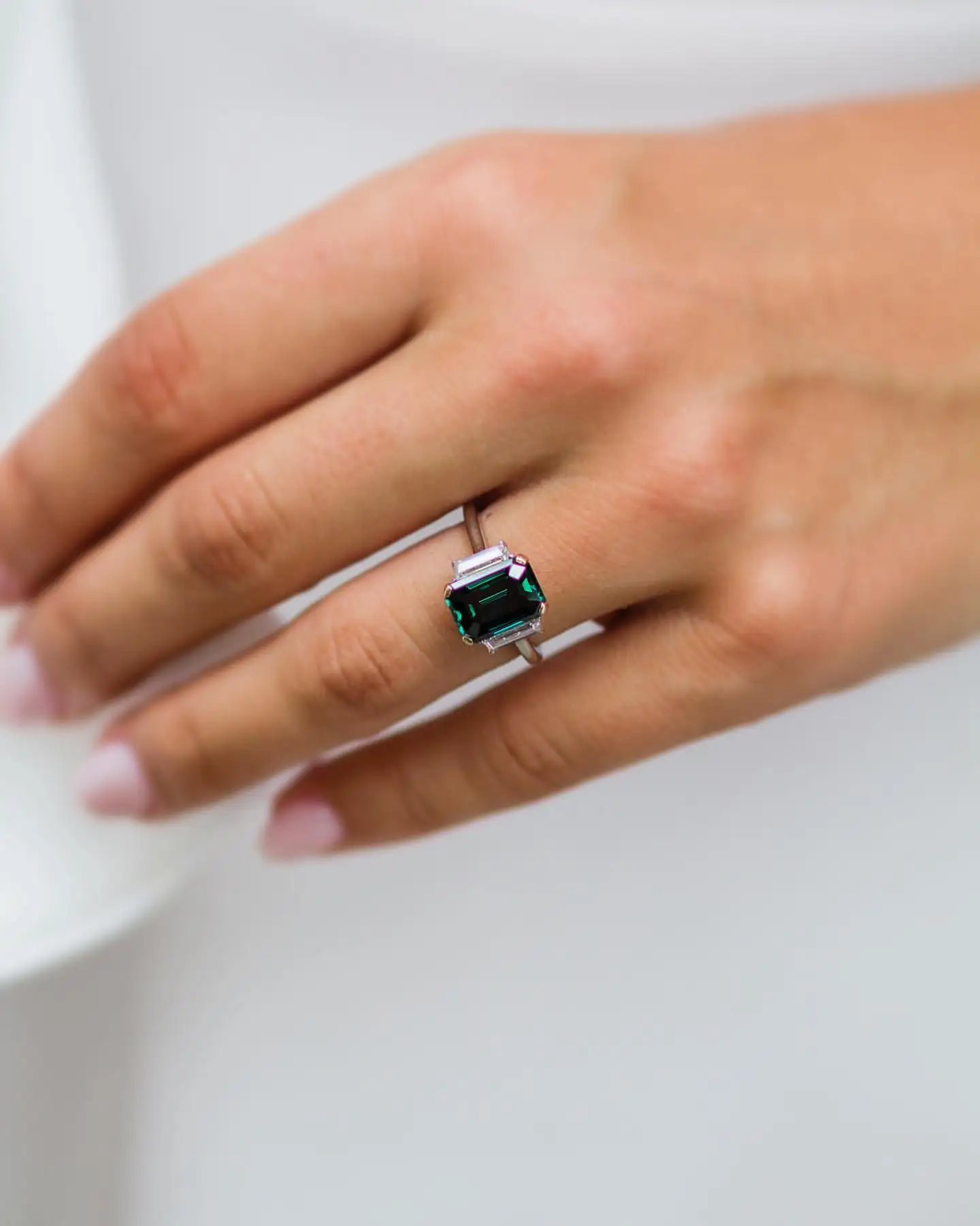 JOVOVASMILE Fine Jewelry Dark Green Moissanite Rings 3 Carat 10x7mm Slightly Elongated Asscher Cut 18k Yellow White Gold Ring