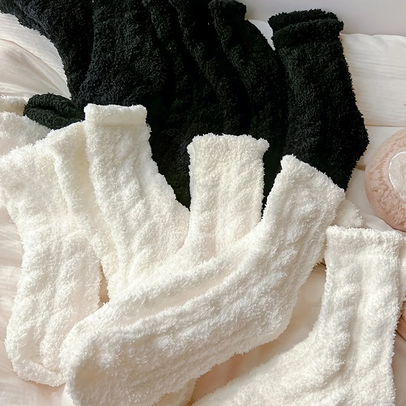 

1 Pair of Women's Mid Length Socks, Warm and Super Soft Anti Slip Slip Socks, Women's Grip, Fluffy Microfiber Socks