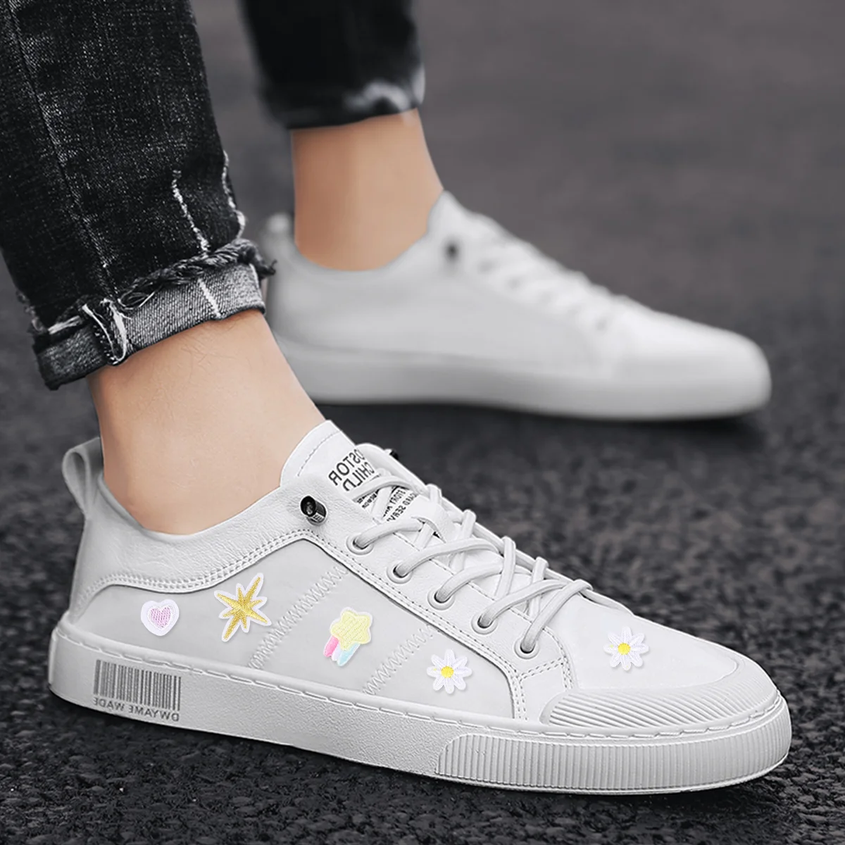 

13pcs Adorable Clothes Patch Girly Heart Stars Chrysanthemum Clothing Patch