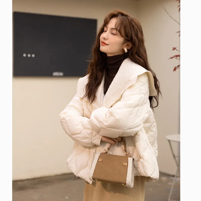 MISHOW Short Down Jacket Women 2022 Winter Fashion Sailor Collar Horn Buckle White Duck Down Coats Thicken Warm Parka MXB46Y0134