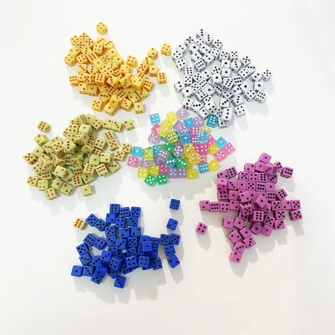100 шт. 5*5*5 мм Mini D6 акриловые игровые кости с прямоугольной точкой, стандартный шестисторонний куб для аксессуаров для настольных игр