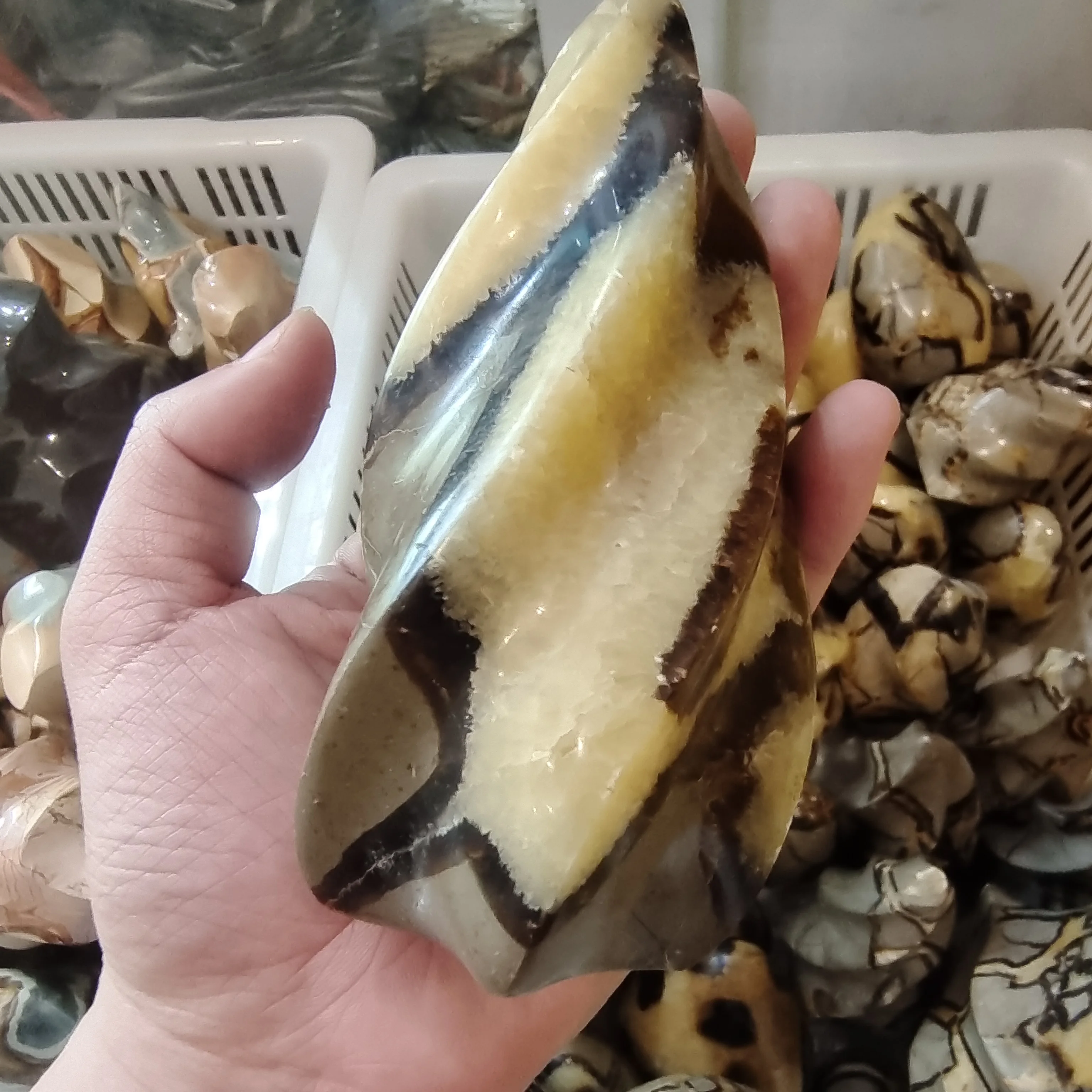 

Натуральный камень в виде черепахи, 1000 г, украшение для дома, кристалл, сферический камень, минерал рейки, восстанавливающий домашний декор, ...