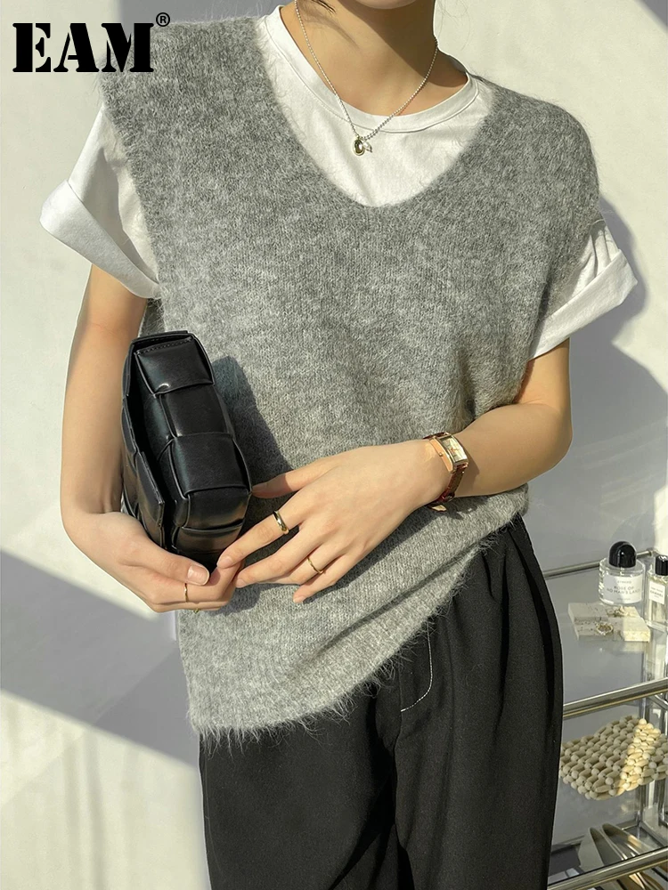 

[EAM] Gray Casual Knitting Sweater Loose Fit V-Neck Sleeveless Women Pullovers New Fashion Tide Autumn Winter 2022 1DF0252