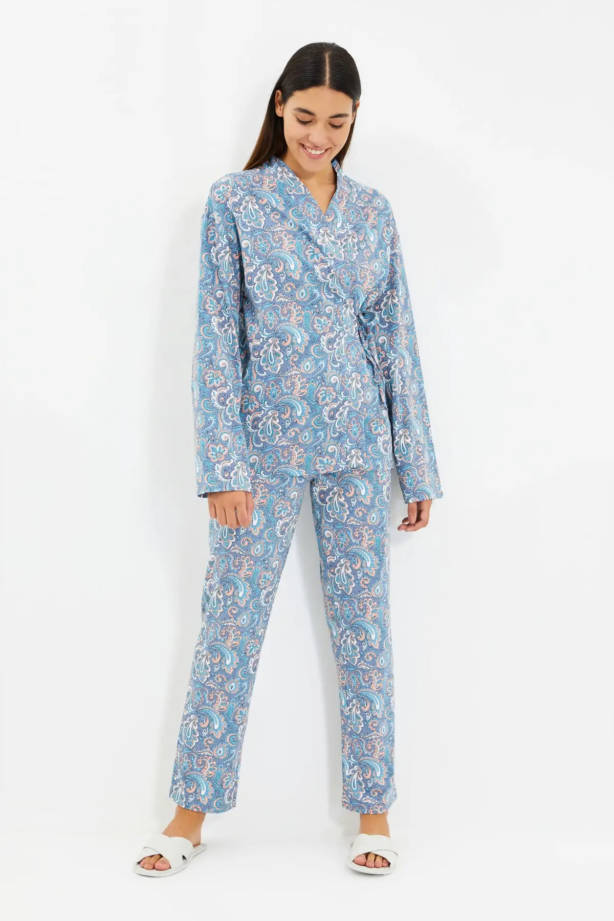 

Trendyol Knitted Pajamas Set THMAW22PT0264