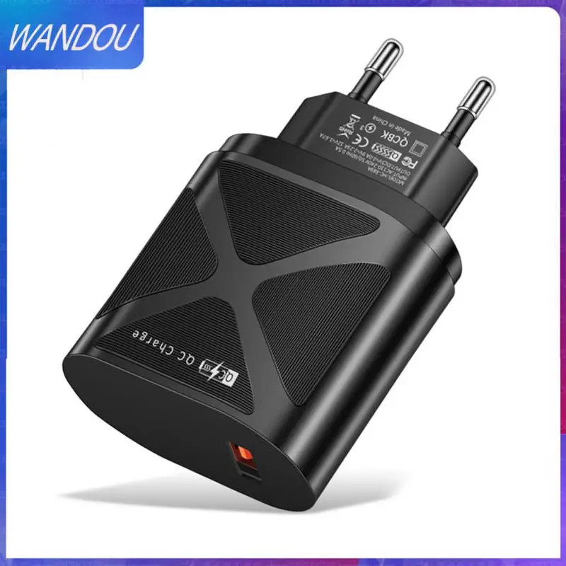 

High Temperature Resistant Usb Charger Mini Size Super Fast Charger Ten-fold Intelligent Protection Super Fast Charging Speed