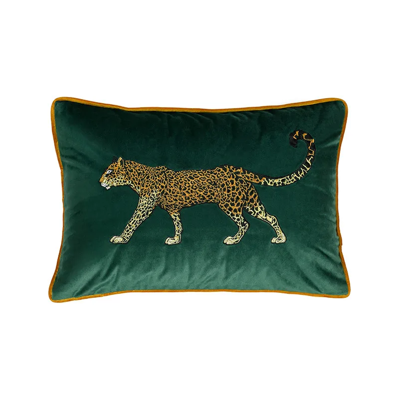 Retro Green Velvet Cushion Cover Decorative Pillow Case Vintage Animal Collection Golden Leopard Embroidery Sofa Coussi