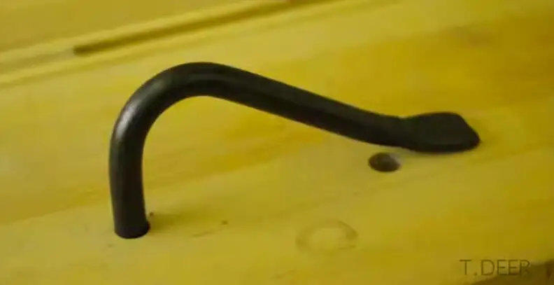 

Стальной зажим для верстака, T.DEER BD-Holdfast-L HF