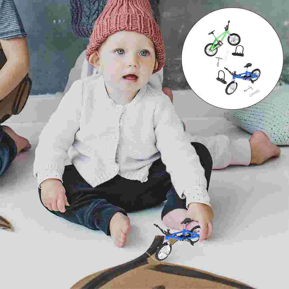 

2 Sets Mini Mountain Bike Aluminum Alloy Finger Table Competitive Game
