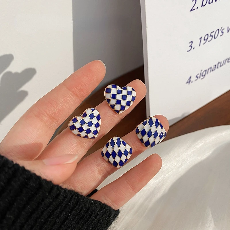 

2022 New Trendy Blue Black White Plaid Love Heart Pendant Earrings For Women Friends Aesthetic Jewelry Accessories Gift