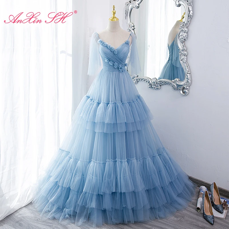 

AnXin SH princess blue lace flower spaghetti strap sleeveless luxury vintage ball gown ruffles evening dress tiered skirt