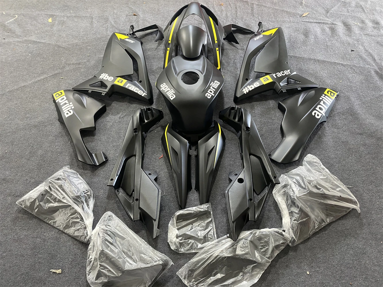 Комплект обтекателей для мотоцикла Apulia RS125 2006 2007 2008 2009 2010 201 обтекатель корпуса