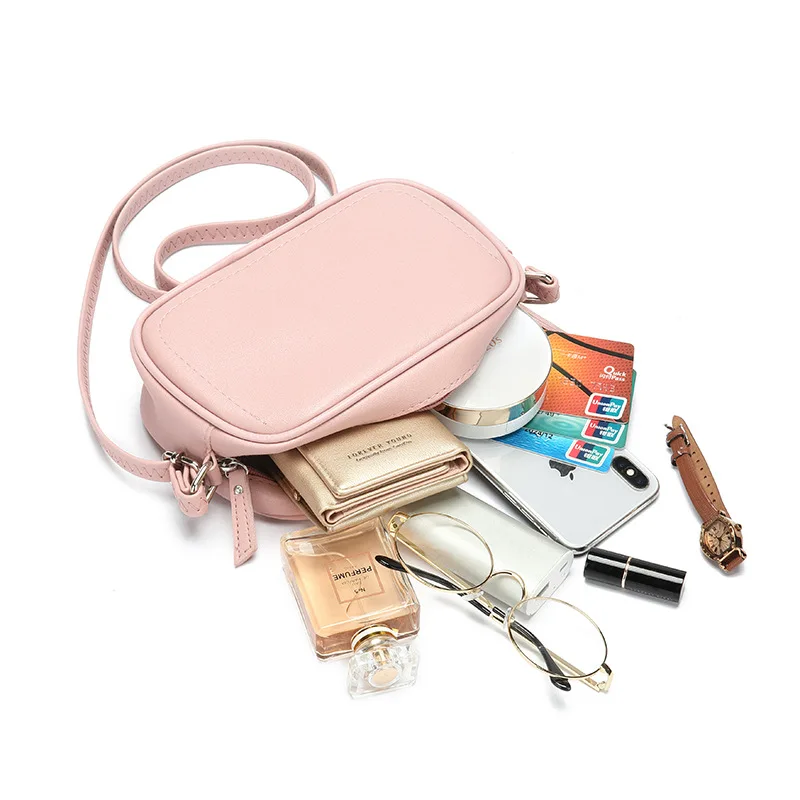 2022 new women's  Korean version with small square fashionable simple messenger  single shoulder  large capacity women's bag