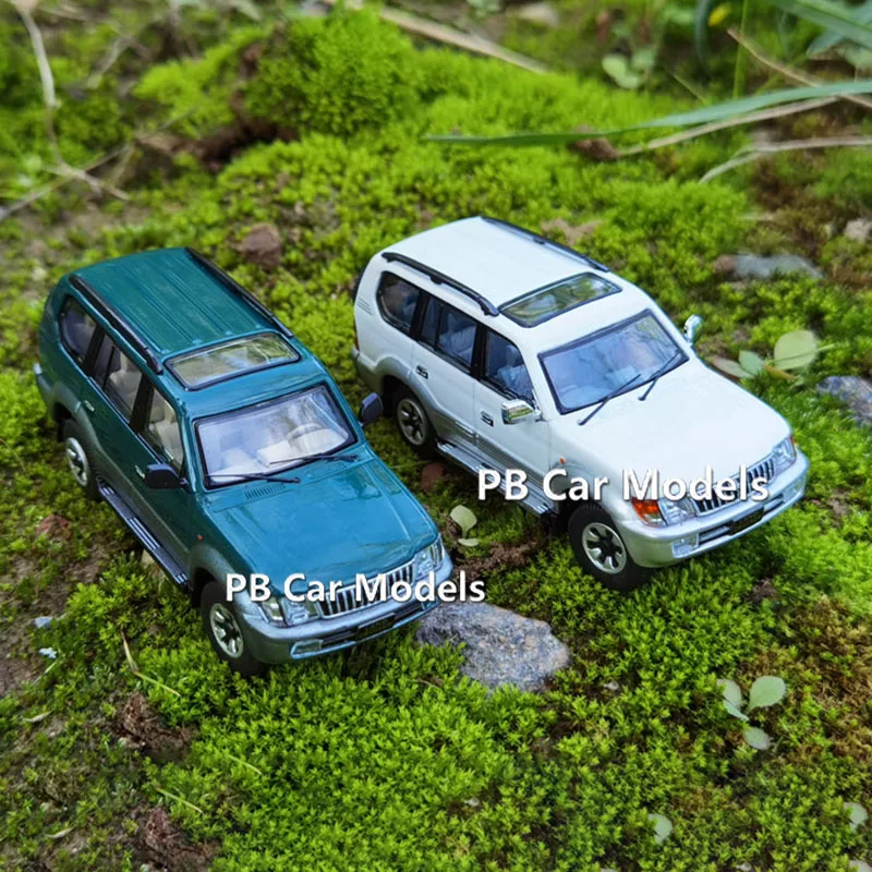 

GCD 1:64 Prado LC90 modified alloy car model gift display