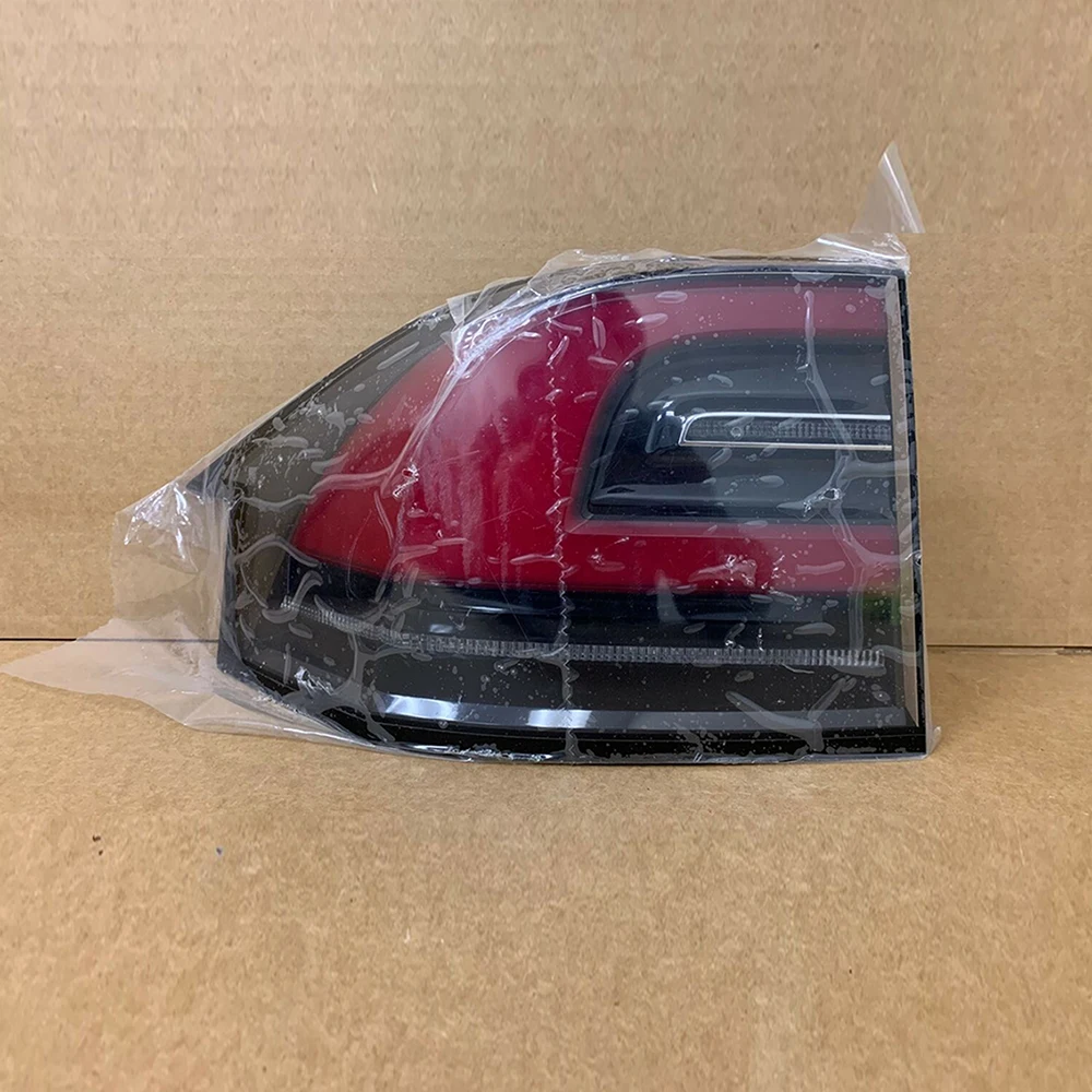 

1034332-00-A For 17-20 TESLA MODEL X TAIL LIGHT Lamp, BRAKE LIGHT, TURN SIGNAL LH LEFT SIDE USED parts