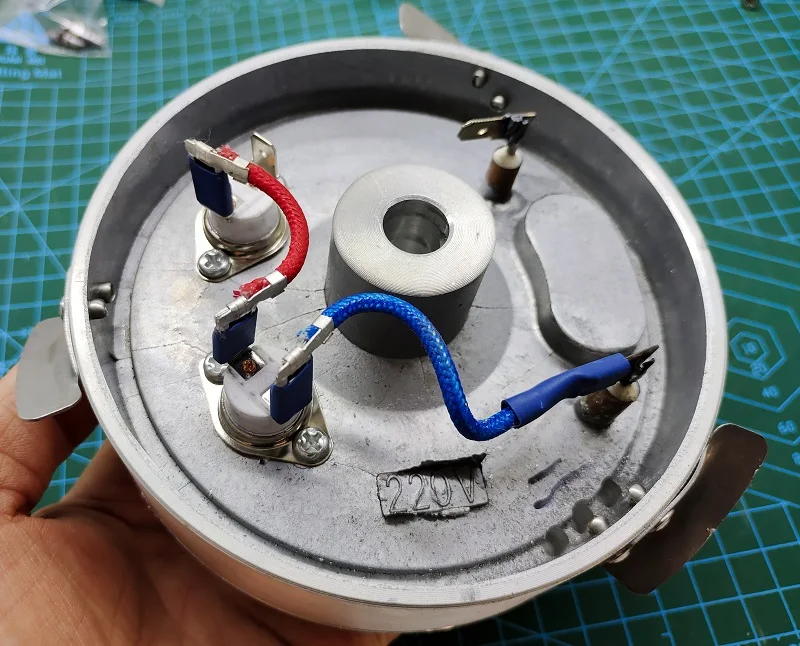 Ограничитель температуры с силовым звеньем для аппарата хлопковой конфеты