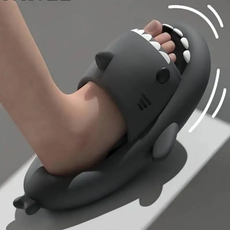 

2022 New Summer Slippers Man Women Shark Shape Slippers Outdoor Cool Indoor Couple Parents Kids Flip Flops Men Cartoon EVA