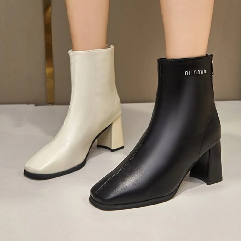 Женские ботильоны на высоком каблуке с квадратным носком кожаная зимняя обувь