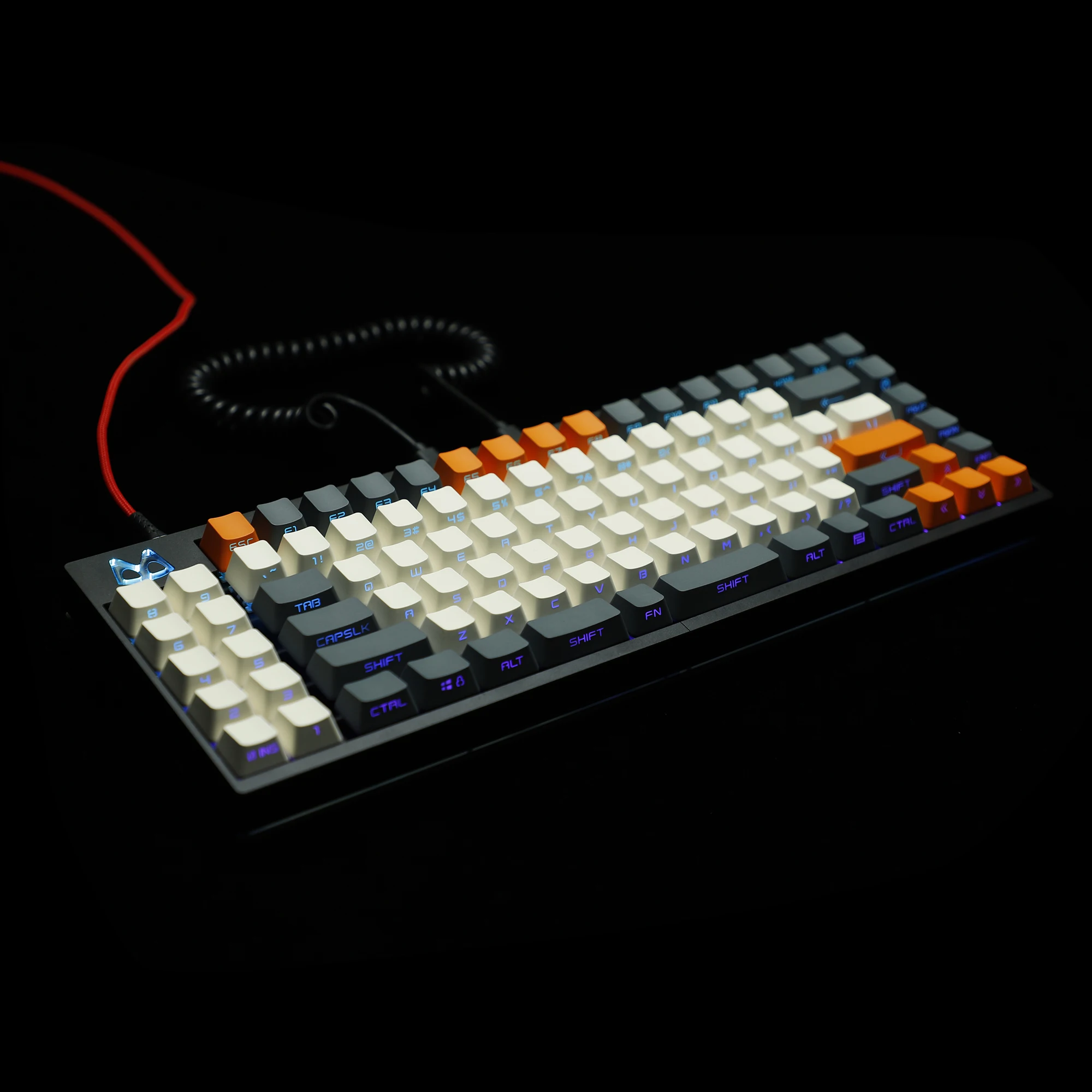 Фото Сплит 75% FL84 Forever Love 84 CNC алюминиевая фотопластина Hotswap RGB полностью программируемые стабилизаторы PCB DIY Kit с поддержкой флакона №5