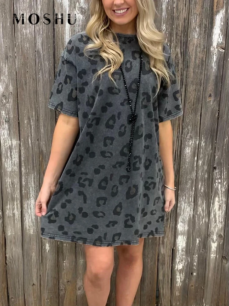 

Casual T-Shirt Dress Women Summer Crew Neck Leopard Printed Short Dress Fashion Pocket Style Streetwear Female Loose Mini Dress