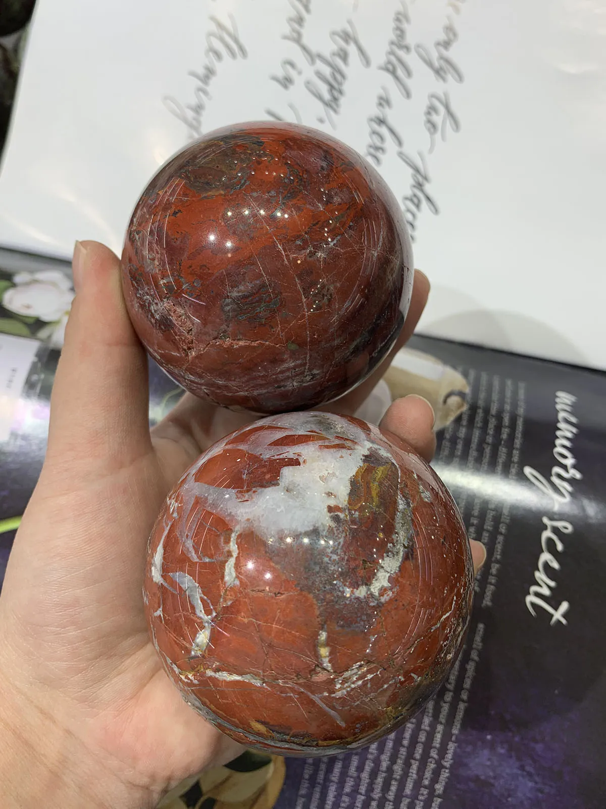 

60-65mm Beautiful Natural Warring States Period Red Ball Crystal Sphere Quartz Sample Healing Reiki Stone For Home Decoration