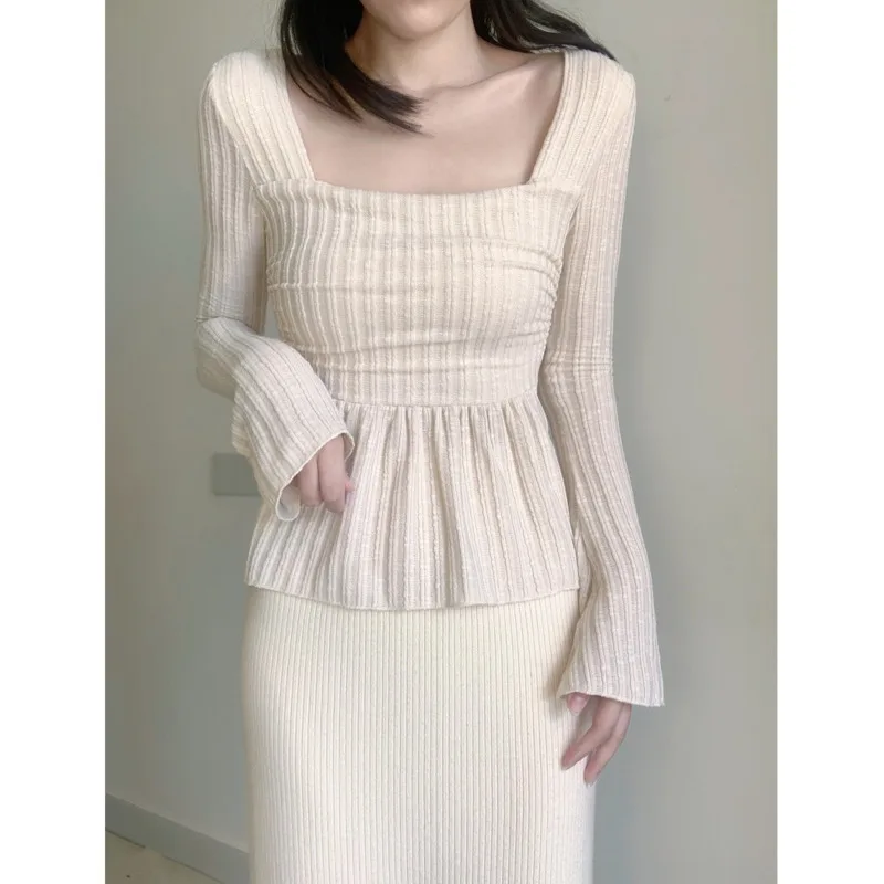 

Женская футболка с длинным рукавом, квадратным вырезом и высокой талией