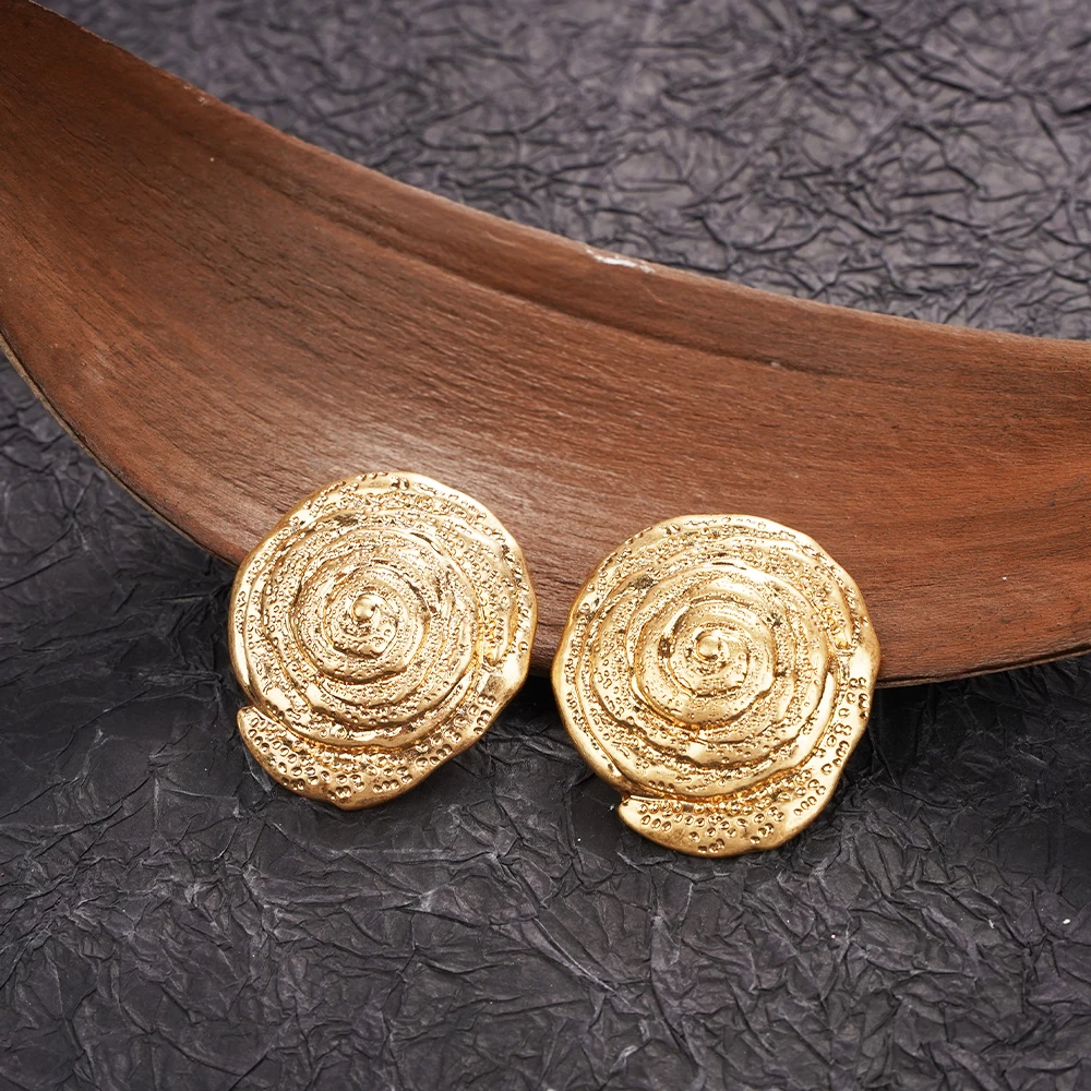 Женские серьги в стиле ретро