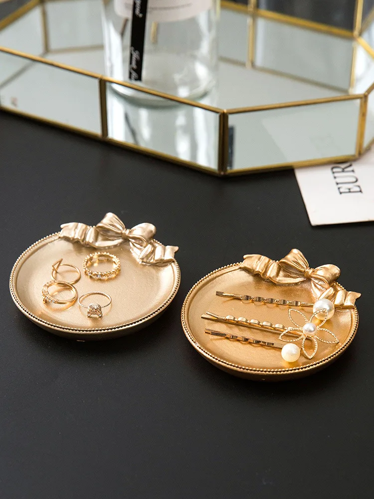 

Металлический поднос для украшений в европейском стиле