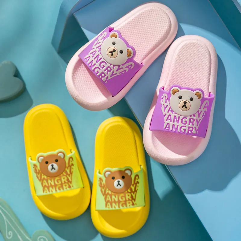 Children's Sandals Kids Slippers 2022 Summer Cute Cartoon Hug Bear Boys and Girls Home Bath Children's Slippers Summer Indoor