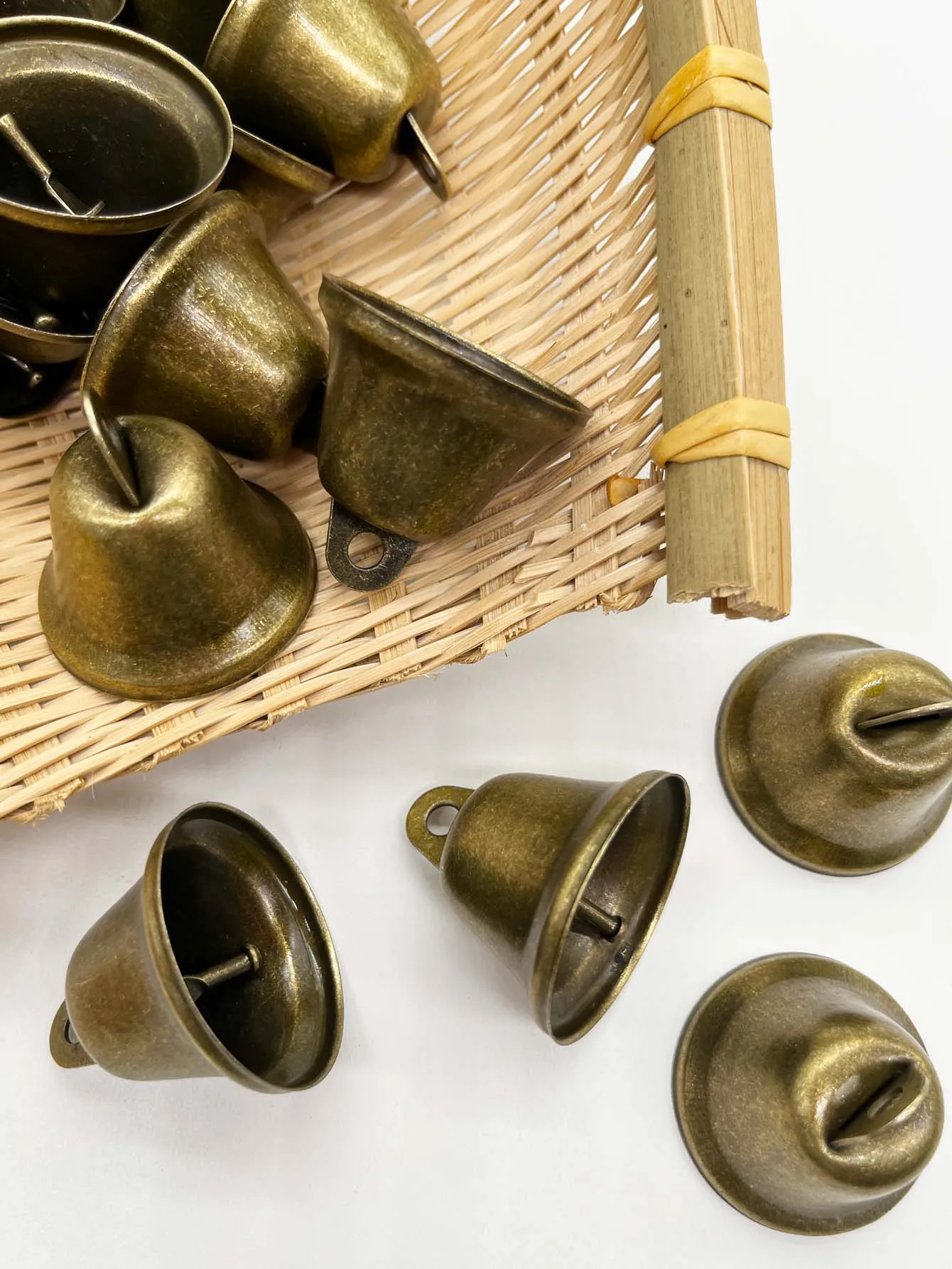 

Бронзовые рождественские колокольчики